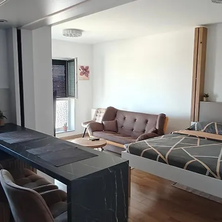 Garsoniera Alle Apartment Brasov