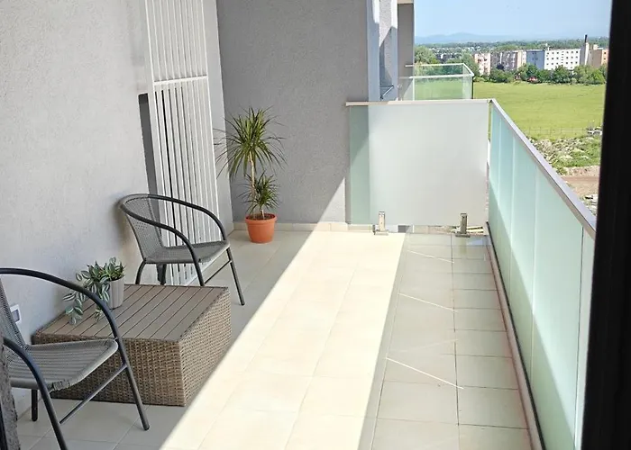 Appartement Garsoniera Alle Braşov