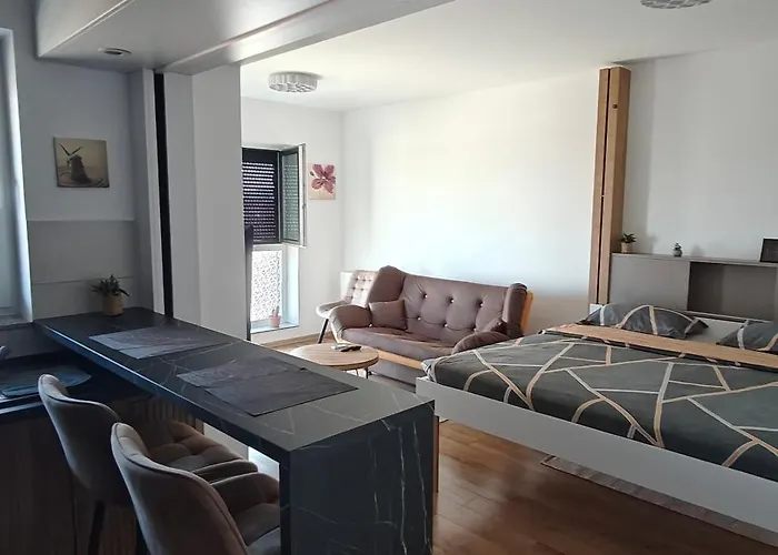 Garsoniera Alle Appartement Braşov